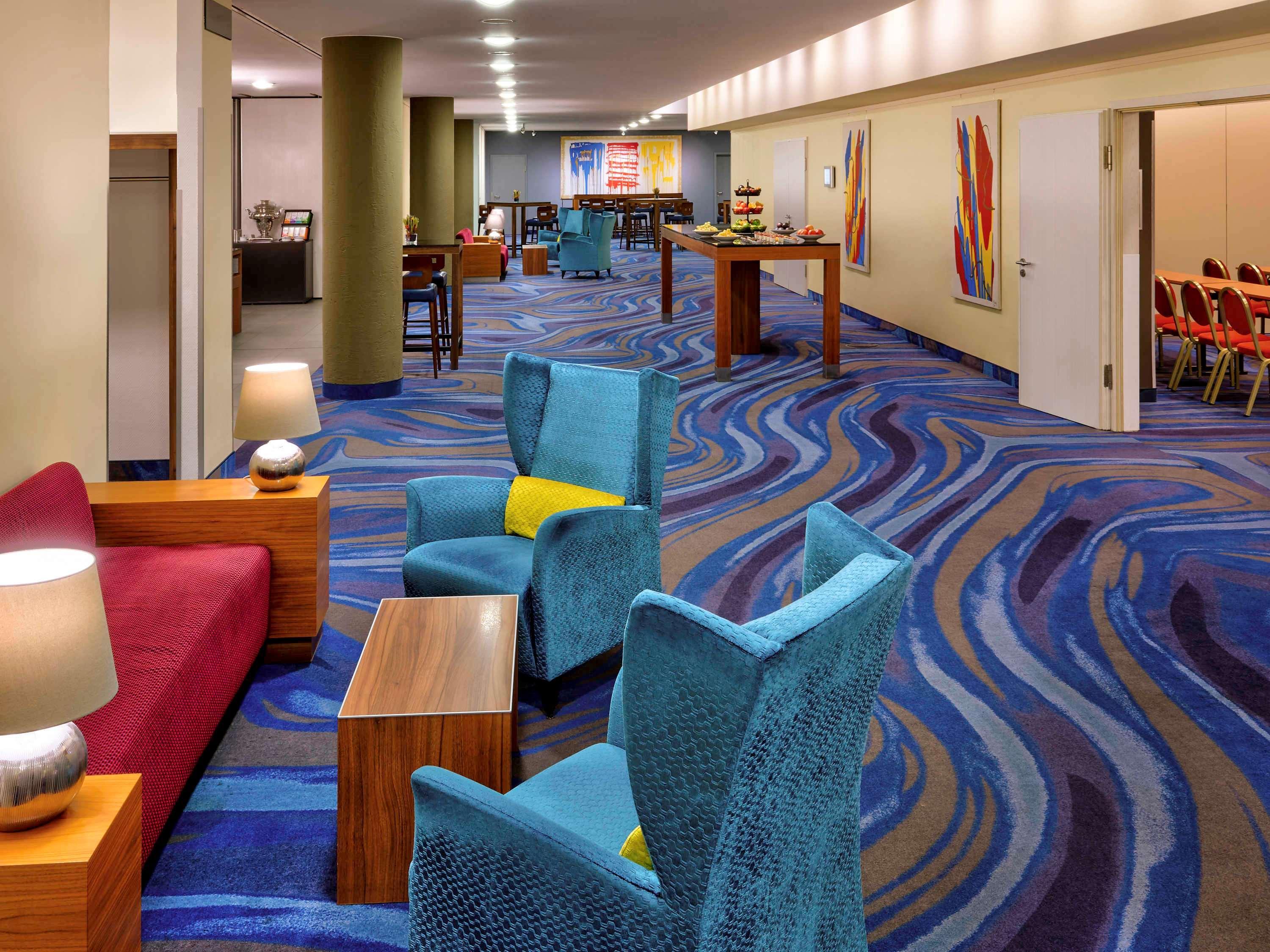Mercure Hotel Berlin Tempelhof Bagian luar foto