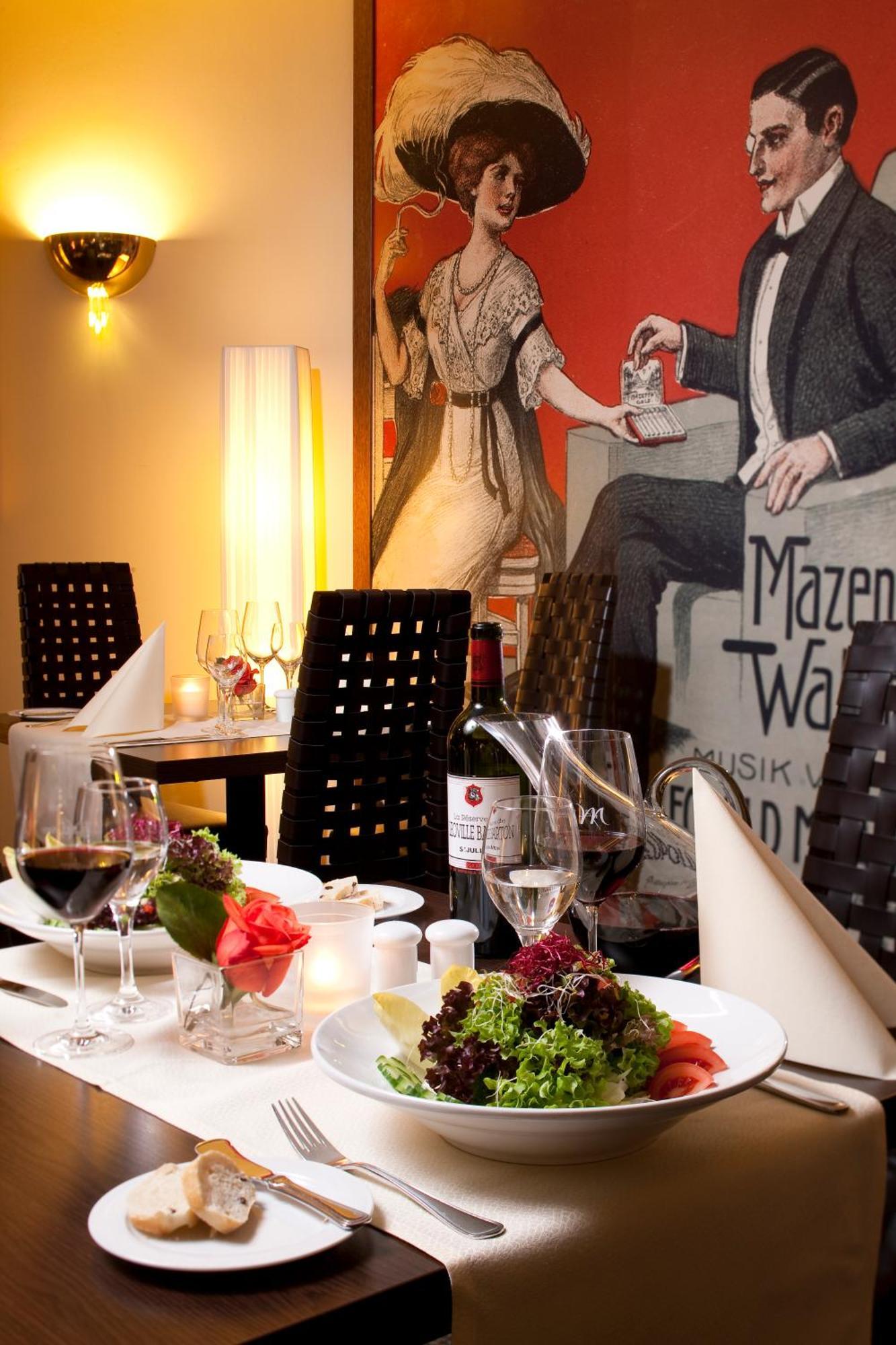 Mercure Hotel Berlin Tempelhof Bagian luar foto
